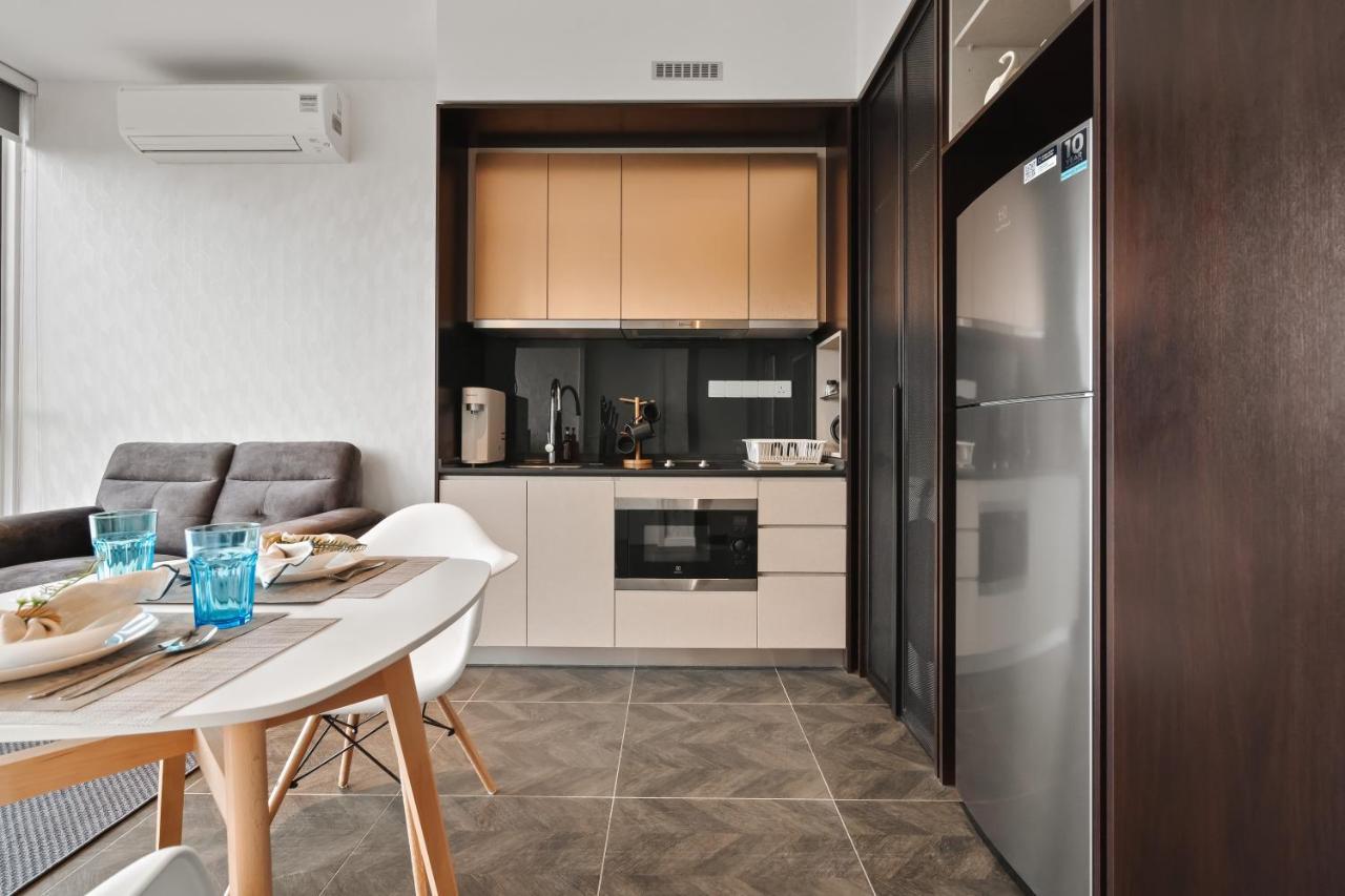 Scarletz Klcc Apartments By Soulasia Kuala Lumpur Extérieur photo